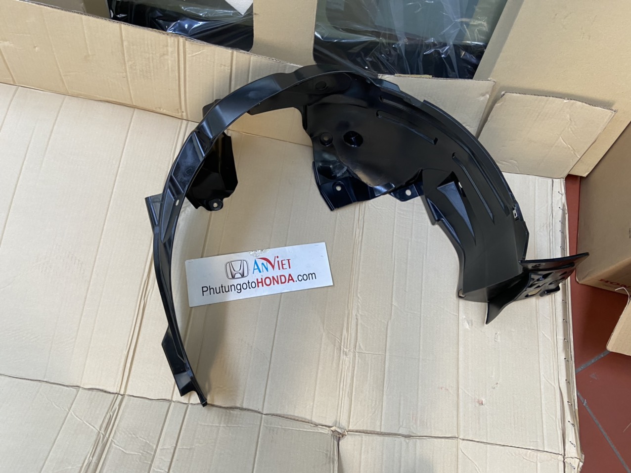 Lòng dè chắn bùn xe Honda CITY